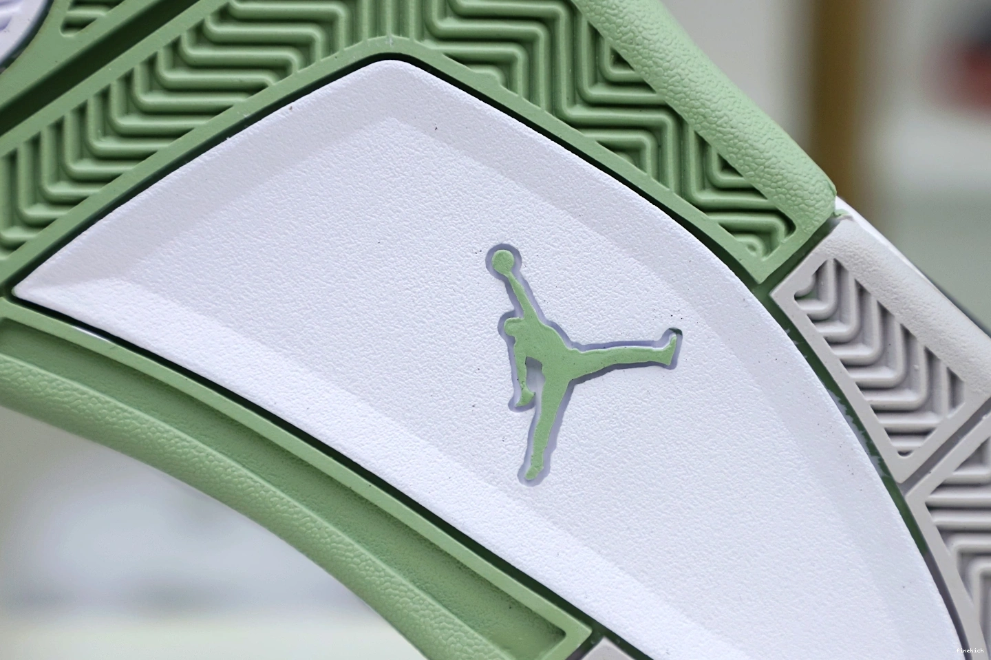 4 AIR JORDAN 